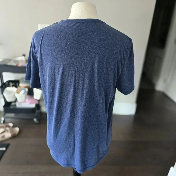 Women's American Eagle Blue V-Neck Short Sleeve Shirt - Picture 2 of 4